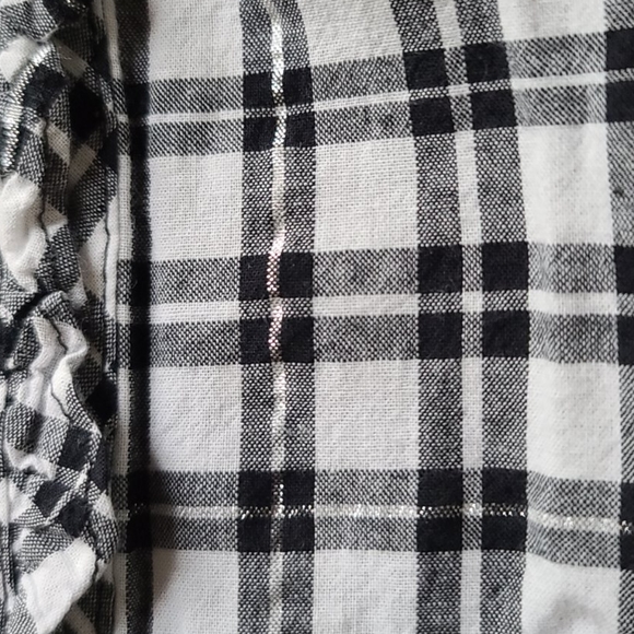 🎸3/$15 Sz4/5 Plaid Xhilaration button-down - Picture 7 of 11